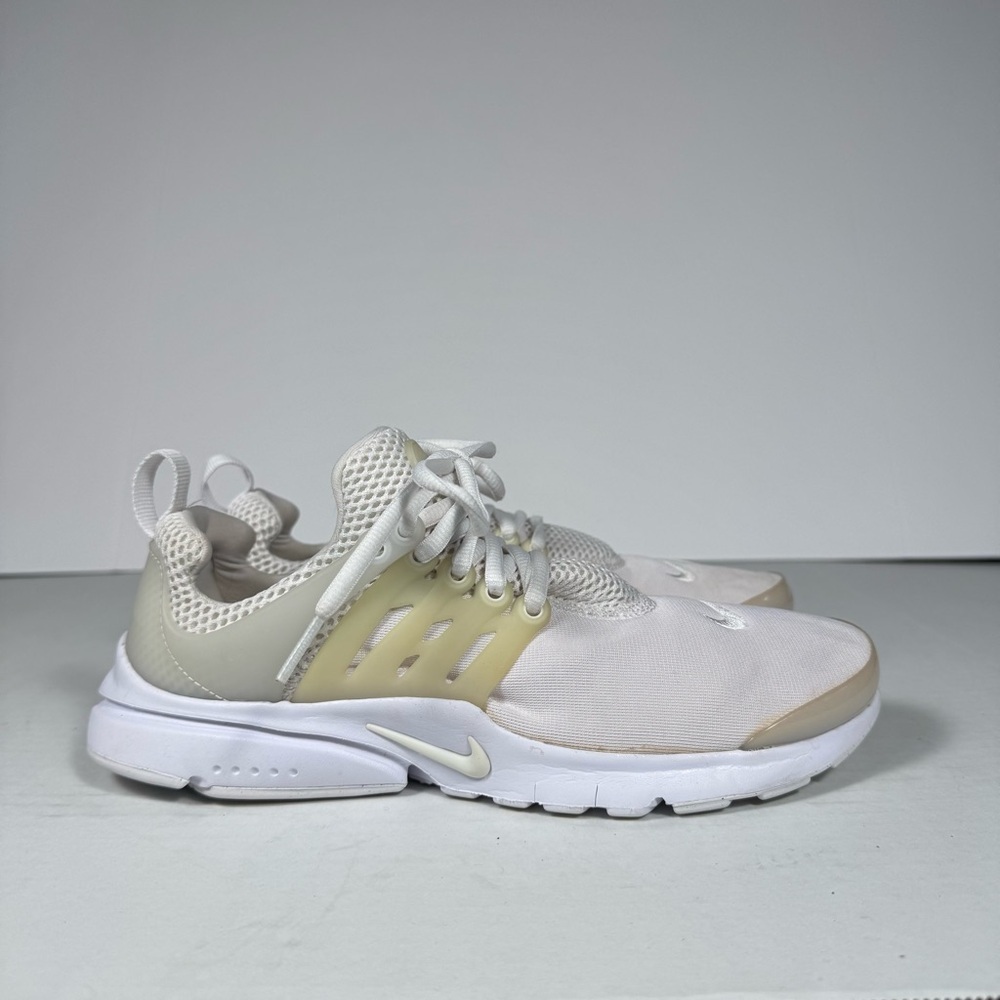 Nike Air Presto Essential Triple White Sneakers Youth Sz 6 Womens Sz 8 - Picture 2 of 9